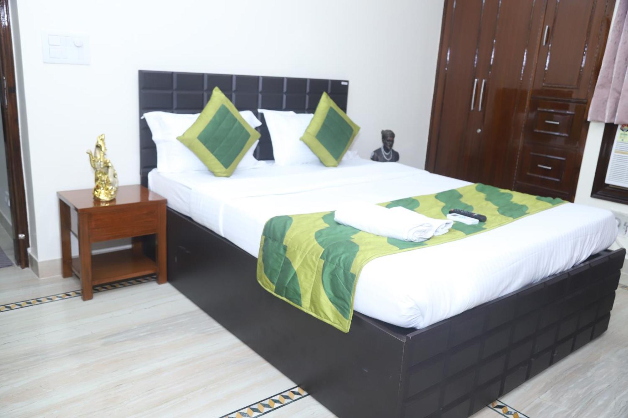 Divine India Service Apartment 3Bhk,B57 Sarita Vihar,Apollo New Delhi Eksteriør bilde