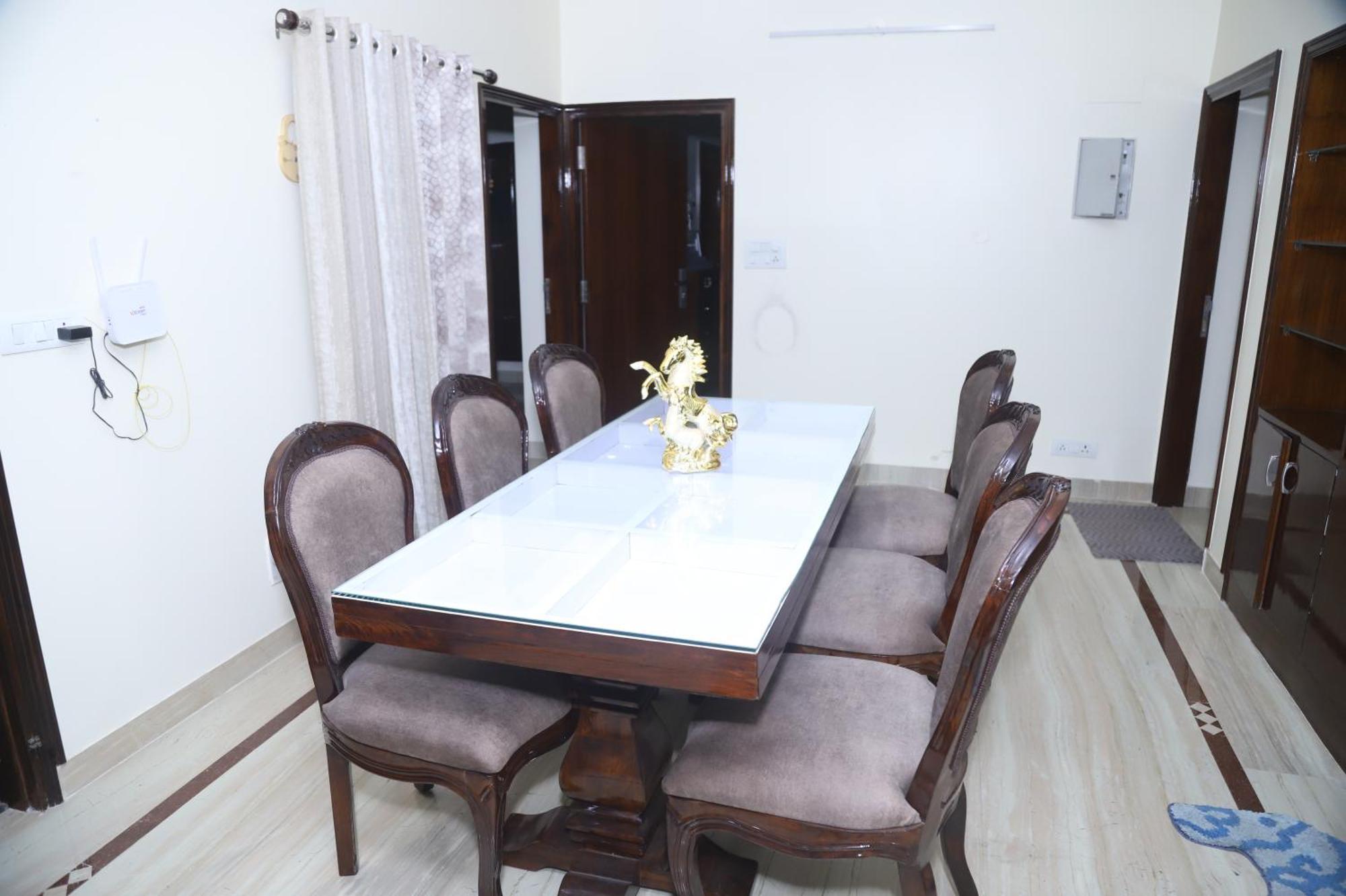 Divine India Service Apartment 3Bhk,B57 Sarita Vihar,Apollo New Delhi Eksteriør bilde