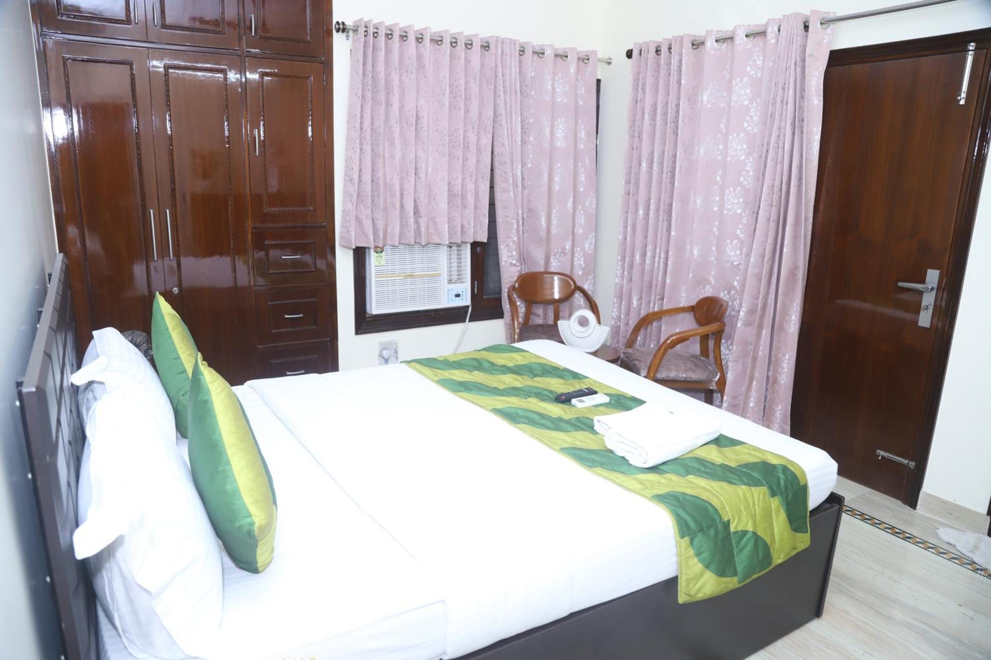 Divine India Service Apartment 3Bhk,B57 Sarita Vihar,Apollo New Delhi Eksteriør bilde
