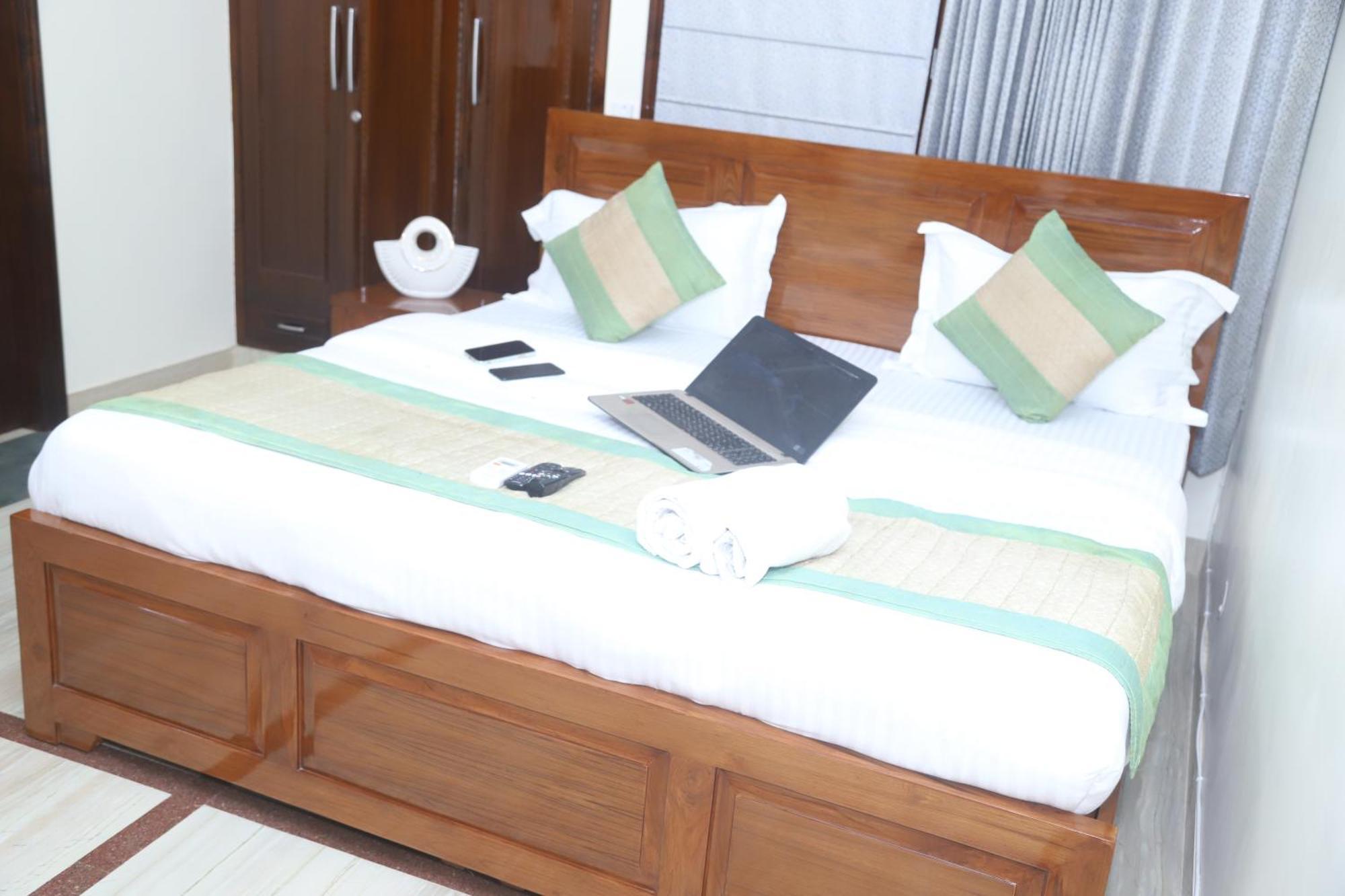 Divine India Service Apartment 3Bhk,B57 Sarita Vihar,Apollo New Delhi Eksteriør bilde