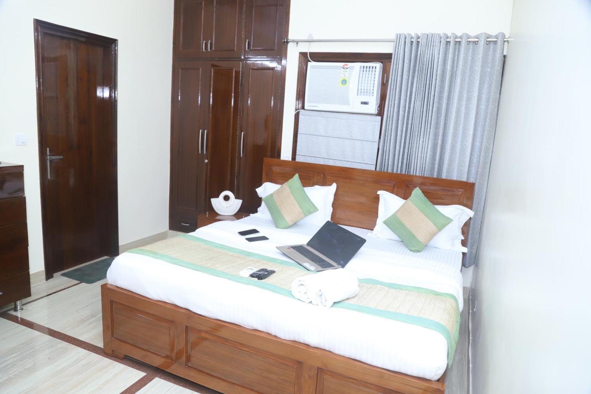 Divine India Service Apartment 3Bhk,B57 Sarita Vihar,Apollo New Delhi Eksteriør bilde