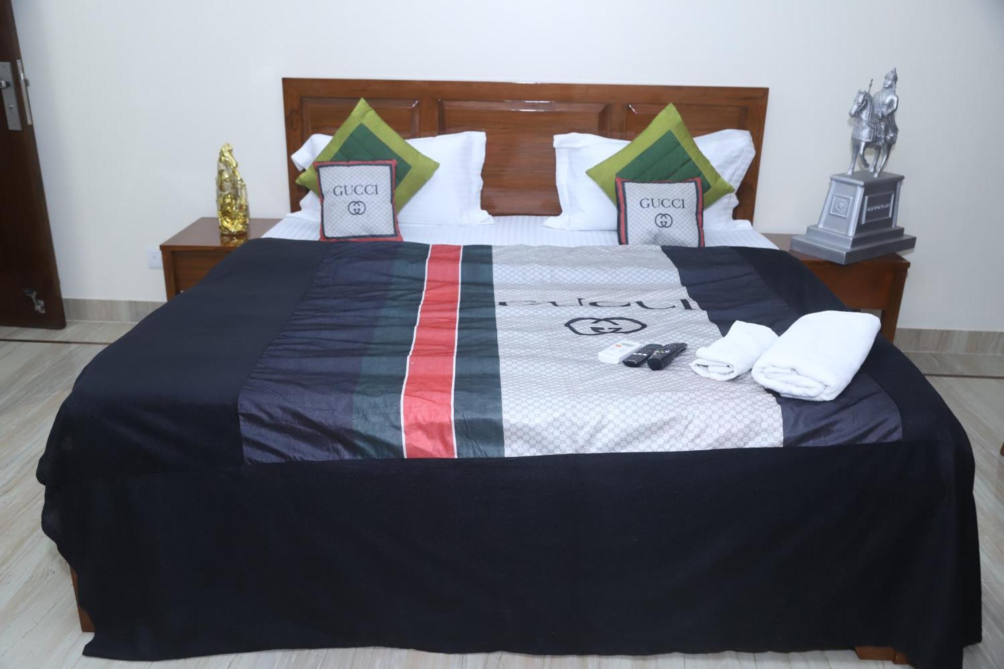 Divine India Service Apartment 3Bhk,B57 Sarita Vihar,Apollo New Delhi Eksteriør bilde