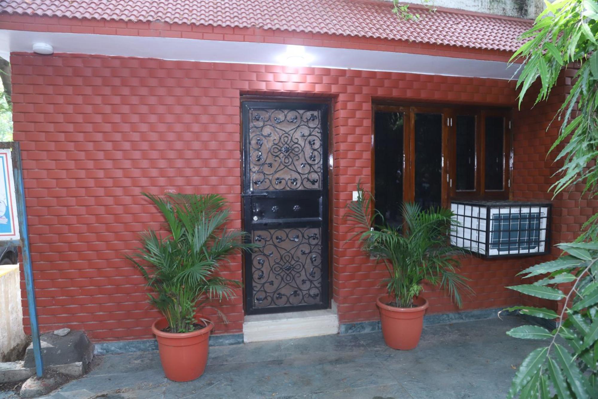 Divine India Service Apartment 3Bhk,B57 Sarita Vihar,Apollo New Delhi Eksteriør bilde